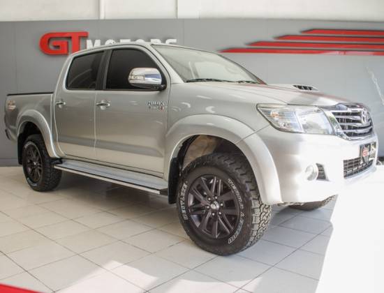TOYOTA HILUX 3.0 SRV 4X4 CD 16V TURBO INTERCOOLER DIESEL 4P MANUAL